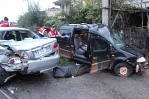 Samsun'da feci kaza: 1 &ouml;l&uuml;, 3 yaralı