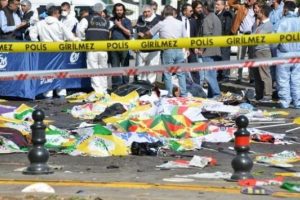 T&uuml;rkiye'nin en kanlı ter&ouml;r saldırısı