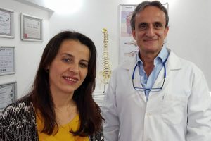 Bursa'da kocasına g&uuml;&ccedil; g&ouml;sterisi fıtık etti