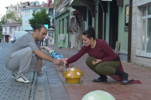 Bursa Kavaklı Caddesi sakinlerinden dayanışma &ouml;rneği