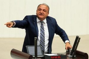 MHP'li Oktay Vural: ''Ter&ouml;r bizi teslim alamayacak''