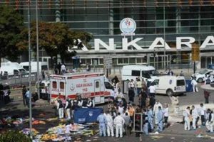 Rus haber ajansı: IŞİD, T&uuml;rkiye'ye İncirlik &Uuml;ss&uuml;'n&uuml; a&ccedil;tığı i&ccedil;in saldırdı