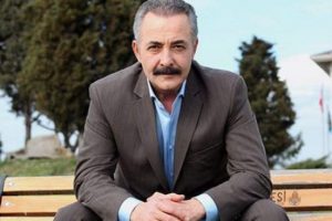 Mehmet Aslantuğ o s&ouml;z&uuml;n&uuml; &ccedil;abuk unuttu...