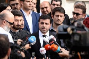 "Bu saatten sonra se&ccedil;im mitinglerini gerekli g&ouml;rm&uuml;yorum"