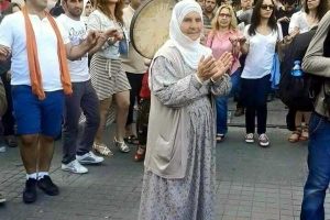 'Meryem ana', vasiyet ettiği gibi torununun yanında toprağa verildi