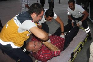 Pastaneler zincirinin eski sahibi bacaklarından vuruldu