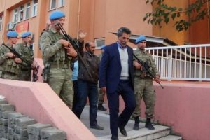 Iğdır'da 3 DBP'li belediye başkanı tutuklandı