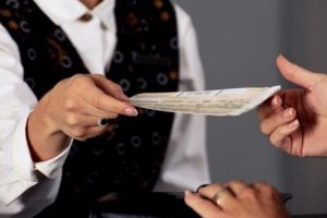 1 Kasım'da oy kullanmak isteyenler, bilet parasını alabilir