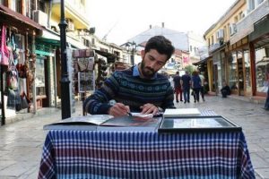 Sanatlarıyla k&ouml;pr&uuml; kuruyorlar