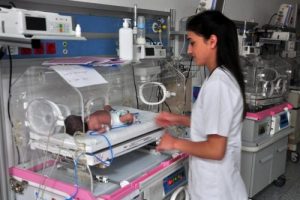 Bitlis'te yeni doğan yoğun bakım &uuml;nitesi a&ccedil;ıldı