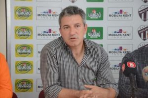 İneg&ouml;lspor'da Serhat G&uuml;ller istifa etti