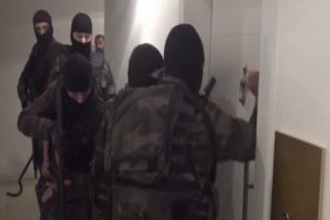 İstanbul'da b&uuml;y&uuml;k dolandırıcılık operasyonu: 42 g&ouml;zaltı