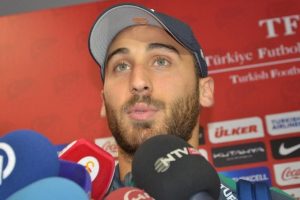 Cenk Tosun: "Soyunma odasında &ccedil;ok duygusal anlar yaşadık"
