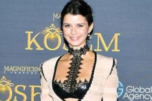 Beren o kıyafete 12 bin lira &ouml;dedi...