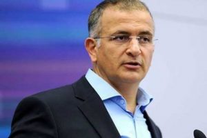 Ekrem Dumanlı'ya Cumhurbaşkanı'na hakaretten dava a&ccedil;ıldı