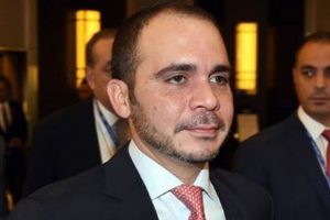 Prens Ali, se&ccedil;imin ertelenmesine karşı &ccedil;ıktı