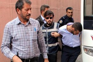 Kayseri'de uyuşturucu operasyonu: 5 g&ouml;zaltı