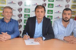 İneg&ouml;lspor, Taşkın G&uuml;ng&ouml;r'le anlaştı
