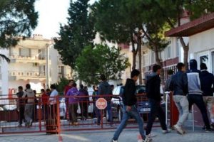 Yol kenarında 127 ka&ccedil;ak yakalandı