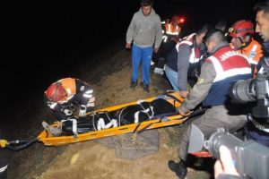 Otomobiliyle u&ccedil;uruma yuvarlandı, cesedini kız arkadaşı buldu