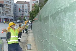 Bursa'da duvarlar yenileniyor
