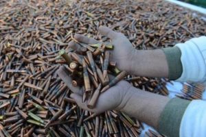 ABD 50 ton m&uuml;himmatı Suriye'de PYD'ye mi g&ouml;nderdi, Arap g&uuml;&ccedil;lerine mi?