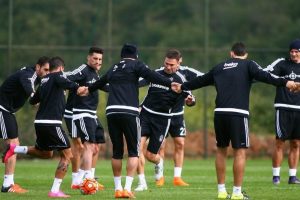 Beşiktaş, &Ccedil;aykur Rizespor ma&ccedil;ı hazırlıklarını s&uuml;rd&uuml;rd&uuml;