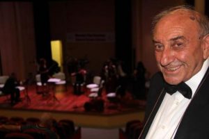 Panfl&uuml;t ustası Zamfir'den m&uuml;zik ziyafeti