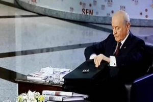 Bah&ccedil;eli o &ccedil;antayı canlı yayında a&ccedil;tı!
