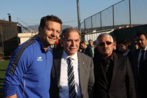 Kardemir Karab&uuml;kspor'da hedef 3 puan