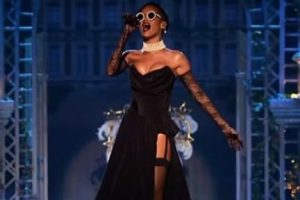 Rihanna Victoria's Secret'ta!