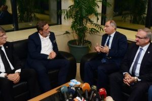 "T&uuml;rkiye kriz ortamında bile b&uuml;y&uuml;yebilen bir &uuml;lkedir"