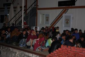 &Ccedil;anakkale'de 100 ka&ccedil;ak g&ouml;&ccedil;men yakalandı