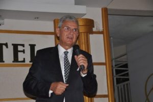"T&uuml;rkiye'yi aşabilecek bir sorunla karşı karşıyayız"