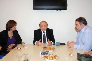Agos'u ziyaret etti, garanti verdi