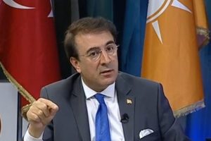 Aydemir: "Yoksulluk edebiyatı g&uuml;ndemi karartmaktır"