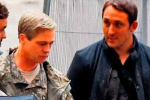Brad Pitt'in sarı sa&ccedil;ları gri oldu!