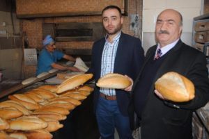 Yılda 1.4 milyar liralık ekmek &ccedil;&ouml;pe gidiyor