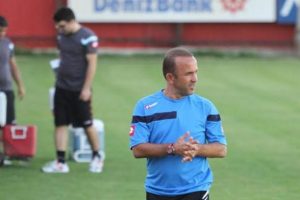 "Gen&ccedil;ler" Galatasaray karşısında ilk peşinde