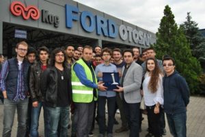 Bursalı m&uuml;hendis adaylarından Ford Otosan'a teknik gezi