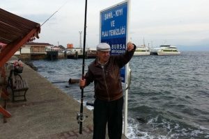 Kefal bereketi Bursalı balık&ccedil;ılarının y&uuml;z&uuml;n&uuml; g&uuml;ld&uuml;rd&uuml;