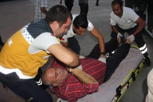 Bacağından vurulan iş adamı ameliyatta kalp krizinden &ouml;ld&uuml;