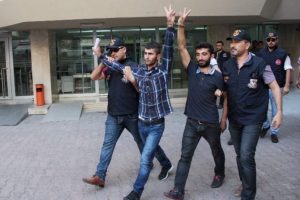 Sansasyonel eylem planı yapan 4 kişi yakalandı