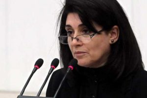 Leyla Zana'nın &ccedil;ağrısı Demirtaş'ı &ccedil;ıldırttı