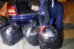 Aksaray'da avukatın aracından 150 kilo uyuşturucu &ccedil;ıktı