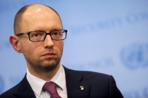 Başbakan Yatsenyuk: Doğu Ukrayna'da se&ccedil;imleri d&ouml;rt şartla kabul ederiz