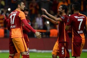 Burak, Benfica ma&ccedil;ında sahada olacak mı?