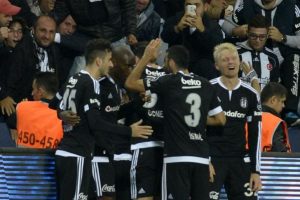 Beşiktaş ma&ccedil;ında 7 g&ouml;zaltı