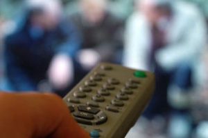 Televizyon karşısında uyuyanlar dikkat!