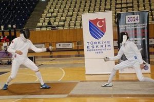 Eskrimin "yıldızları"ndan bronz madalya